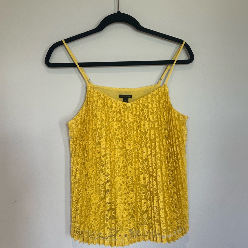 ANN TAYLOR SZ S COOL YELLOW LACY ACCORDIAN PLEATED ADJUSTABLE SPECIAL TOP